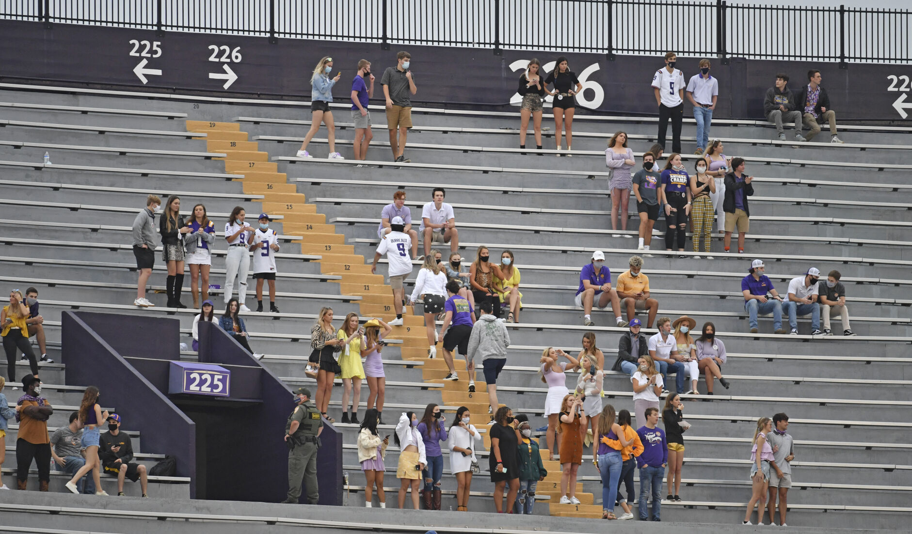 BR.lsucarolina.102520 HS 1388.JPG